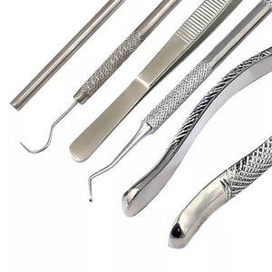 Ensemble d'instruments chirurgicaux dentaires : Miroir, sonde exploratrice, pinces, forceps d'extraction en acier inoxydable argenté avec poignée moletée, Classe I - Product Image 2