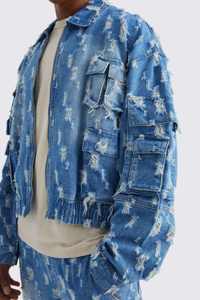 Veste en jean d'hiver pour homme durable avec logo sur le devant offrant des performances de plein air de qualité supérieure et un look élégant - Product Image 5