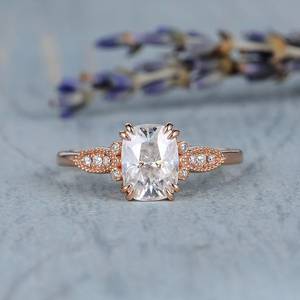 Estilo Vintage 9X7MM Cojín alargado Corte Moissanite Anillo de bodas 14K Oro Rosa 18K Material VVS Claridad Diamante Dedos principales - Product Image 4