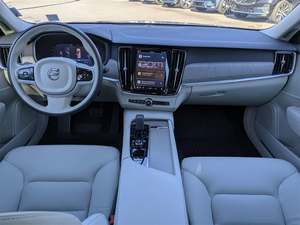 Volvo S90 B6 Plus AWD Plus 2025 Usado en Excelentes Condiciones, Sin Accidentes, Volante a la Izquierda/Derecha - Product Image 3