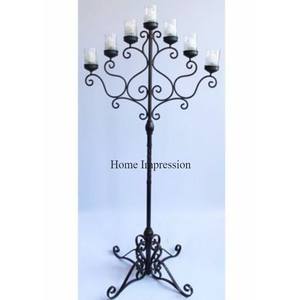 Candélabres avantageux à 7 bras de haute qualité enduits de poudre de couleur noire de concepteur pour la décoration et les fournitures de mariage - Product Image 1