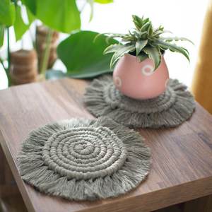 Juego de manteles individuales de cordón de macramé bohemio de Isar International, resistencia al calor de algodón 100% de lujo, venta al por mayor de La India - Product Image 1