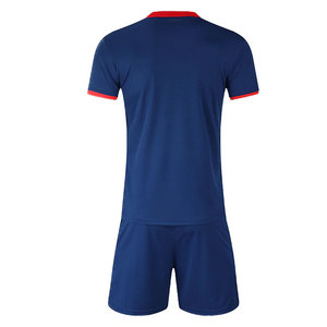 Vêtements de sport fabriqués au Pakistan, uniforme de football, couleur personnalisée, uniforme de football en vente en ligne - Product Image 2