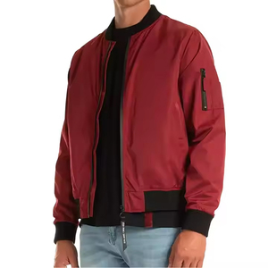 Chaqueta Bomber de satén unisex de calidad premium Cierre de cinturón de estilo callejero de poliéster personalizado para invierno - Product Image 2