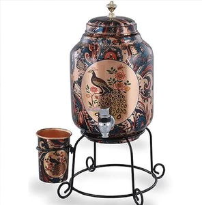 Recipiente dispensador de agua de cobre impreso con diseño de pavo real hermoso con 1 vaso y soporte de cobre puro 5Ltr a precio mayorista - Product Image 1