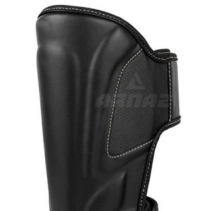 Espinillera con Diseño Estable y Acolchado Cómodo, con Distribución Uniforme del Amortiguamiento y Sujeción Segura - Product Image 5