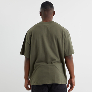 T-shirt pour homme en tissu doux, léger, à manches courtes, décontracté pour le streetwear, la mode quotidienne et les applications d'impression de logo personnalisé - Product Image 6