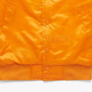 Chaqueta de invierno Letterman de satén de manga larga de fabricación de fábrica chaqueta de Letterman de satén personalizada - Product Image 4