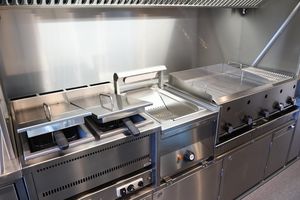 Affordable Food Truck 5.8m Stainless Steel Body with Insulated Compartments and <b>Griddle</b> for Outdoor Use - Product Image 6