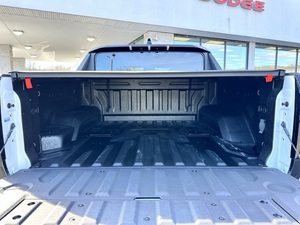 Hot bán tốt nhất cho cleanused 2024 <span class=keywords><strong>G</strong></span> M <span class=keywords><strong>C</strong></span> hu-me <span class=keywords><strong>r</strong></span> EV đón 2X Phi Hành Đoàn Cab AWD - Product Image 6