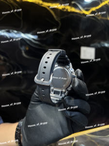 Reloj Digital Iced Out con Bisel de Diamantes Moissanite VVS, Resistente a Impactos, Pantalla Plateada, Reloj de Moda para Hombre - Product Image 4