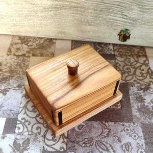 Fabricant de boîte à beurre en acier inoxydable avec boîte de stockage de conservation de gâteaux en bois de manguier plat à beurre avec couvercle à l'import-export - Product Image 3