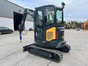 Nouvelle mini-excavatrice Hyundai HX30AZ, brise-roche Daemo, 10 tonnes, boîte de vitesses adaptée, moteur Liyuan, pompe, moteur haute efficacité, garantie 3 ans - Product Image 3