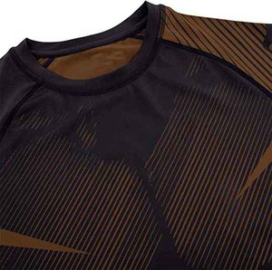 Vente en gros et fabricant Vêtements d'extérieur Rash Guard T-shirts Manches longues Ras du cou Rash Guard pour hommes personnalisé OEM - Product Image 6