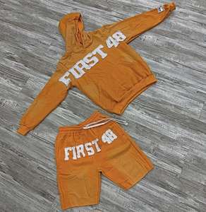 Survêtements personnalisés deux pièces pour hommes, respirants, grande taille, lavés à la pierre à l'acide, avec broderie en détresse Ensembles courts à capuche avec fermeture éclair pour l'hiver - Product Image 1