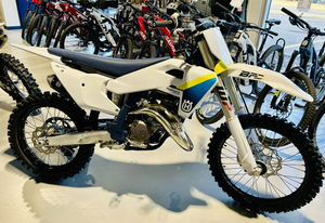 Disponible dès maintenant : Nouvelles motos de motocross TC 125 2025 en stock - Product Image 2