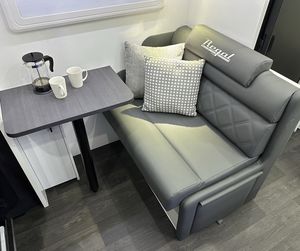 Venta caliente personalizado RV autocaravana camión caravana Camper con baño cocina y sistema de electricidad independiente paneles solares - Product Image 6