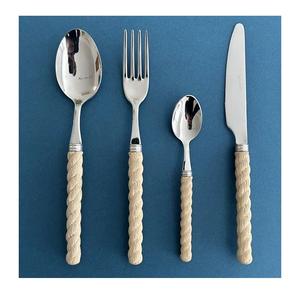 Juego de cubiertos de metal de acero inoxidable de estilo real de diseño único hecho a mano, juego de cubiertos de diseñador exportador al por mayor, uso doméstico en India - Product Image 1