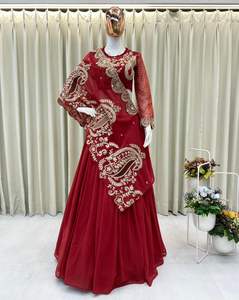 Conjunto de Lehenga Choli para Mujer con Mangas Elegantes con Cordones, Bordado en Georgette, con Dupatta a Juego - Product Image 3