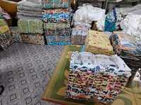 2023 à la mode en gros course tissu indien tissu Textile 100% coton matériel Floral sérigraphie multi-usage tissu pas cher prix