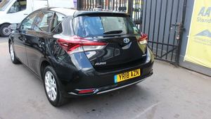 USADO LHD/RHD 2018 T O Y O T A AURIS 1,8 HSD ICON HATCHBACK - Product Image 2
