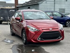 รถ Toyota yariss Le Sedan FWD สีแดงนำเข้าด้านบนยุโรปซ้าย/ขวาขับเร็วจัดส่งเร็วใช้ได้ - Product Image 5