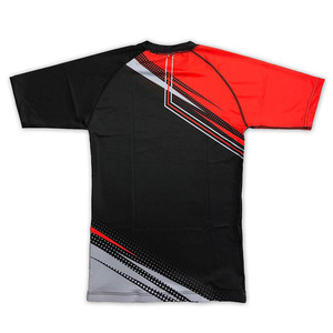 Camisa de compresión estampada de manga corta para hombre con logotipo personalizado OEM 220g tela de sublimación de poliéster de tamaño personalizado - Product Image 2