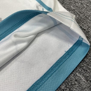 เสื้อฟุตบอลสำหรับผู้ชายเสื้อฟุตบอลแบบย้อนยุคระบายอากาศได้ดีเสื้อทีมฟุตบอลออกแบบได้ตามต้องการ - Product Image 6