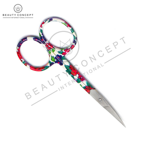 Tijeras para Cutículas de Acero Inoxidable Hechas a Mano con Diseño Personalizado Impreso Multicolor, Hoja Recta, Beauty Concept International - Product Image 4