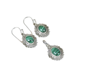 Malachite verte 925 argent Sterling pierres précieuses pendentif boucles d'oreilles ensemble élégant boucle d'oreille avec pendentif bijoux faits à la main cadeau pour elle - Product Image 1