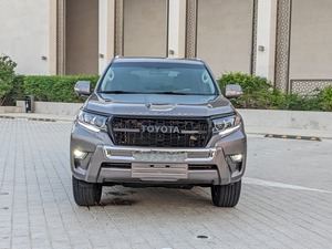 รถยนต์โตโยต้าแลนด์ครุยเซอร์ปราโดมือสองสภาพดี ดูแลรักษาอย่างดี พร้อมขาย - Product Image 2