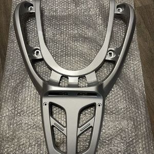 Porte-bagages arrière en aluminium pour Yamaha X-City 125/250, compatible avec 5B2W07360000 pour sacoches ou sacs de selle - Product Image 1