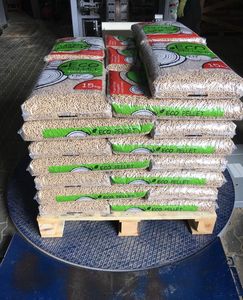 Encuentra iconos similares: Pellets de madera de abeto y abedul de grado internacional 4600J, bajo en calorías y humedad, 6 mm, bolsas de 15 kg, alto valor calorífico, EE. UU. - Product Image 5