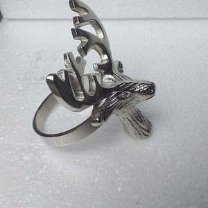 Colección de servilleteros de metal de diseño único para fiestas de comedor en casa con un toque de acabado duradero y duradero - Product Image 3