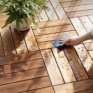 * OUTLET * 10 pezzi di piastrelle da giardino in plastica, 30x30x2,3 cm, pavimenti in legno carbonizzato per esterni, Color legno chiaro - Product Image 3