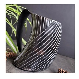 Venta al por mayor acabado a mano natural vikingo bebiendo cuerno jarras de cerveza calidad premium vikingo bebiendo cuerno en Star Crafts India - Product Image 3