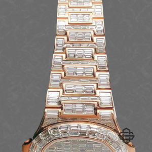 Montre de luxe pour homme en quartz avec diamants Moissanite, bracelet en acier inoxydable, boîtier carré, cadran analogique, affichage de la date, style affaires et mode - Product Image 4