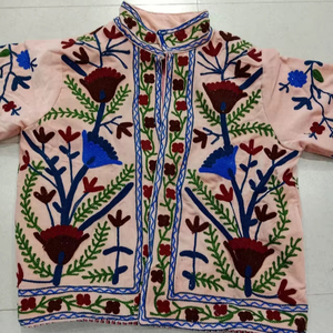 Vestes pour femmes en coton pur réversible avec broderie florale, automne/hiver, fabrication artisanale, bouton unique, finition tissée, taille unique - Product Image 1