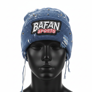 Bonnet en tricot de haute qualité, bleu, design délavé, logo brodé personnalisé, clous métalliques, bonnet en jacquard tendance - Product Image 1