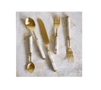 Top vente manche en bois en acier inoxydable plaqué or ensemble de couverts en métal ensemble de 5 pièces cuisine dîner