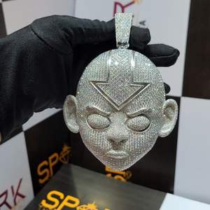 Pendentif en moissanite plaqué or 14 carats en argent 925 de luxe personnalisé, design romantique pour unisexe, cadeaux pour occasions spéciales, accents de cristal - Product Image 3