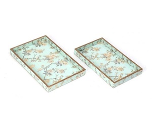 Bandeja para servir artesanías internacionales, juego de tres: Bandeja de madera con estampado de esmalte para decoración de vajilla - Product Image 3