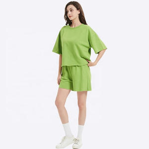 Conjuntos de verano para mujer, conjuntos de chándal de 322gsm, conjunto de dos piezas de manga corta y pantalones cortos para mujer - Product Image 1