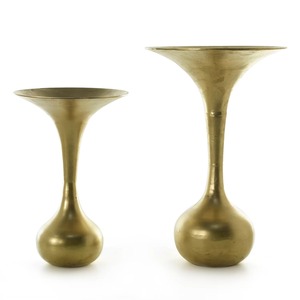 Florero alto de cuello delgado con gran apertura Acabado dorado Adecuado para sostener flores frescas secas o artificiales o acento decorativo - Product Image 3