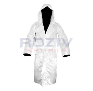 Bata de Boxeo Larga con Capucha, Diseño de Logotipo Personalizado de Alta Calidad, Secado Rápido, Transpirable, Nailon Suave, Todas las Tallas Disponibles, Profesional - Product Image 3