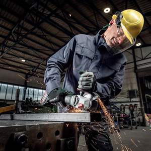 Kit de Amoladora Angular Inalámbrica de 18V y 6 Pulgadas, Baterías de 18V y 5.5 Ah, Motor sin Escobillas de 150mm, Características de Seguridad que Incluyen Seguridad Mecánica - Product Image 5