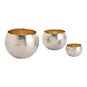 Ensemble de 3 pots à bougies en métal martelé argenté brillant Décoration de table de Noël unique pour la maison et le mariage - Product Image 1