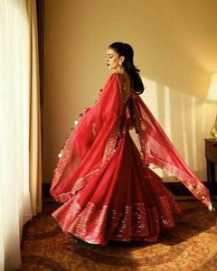 ชุดซาลวาร์สีแดงสวยสำหรับสุภาพสตรีชุดปาร์ตี้ดูไบและฟังก์ชั่นสวมสีแดงสวย - Product Image 2