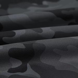 Survêtement d'hiver pour homme noir et gris avec logo personnalisé, séchage rapide, respirant, léger, fabriqué au Pakistan, de haute qualité, deux pièces - Product Image 3