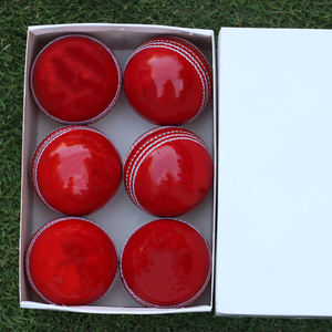 ลูกคริกเก็ตแบบปรับแต่งได้คุณภาพสูงดีไซน์หนังพรีเมียมพร้อมโลโก้ลูกแข็ง - Product Image 5